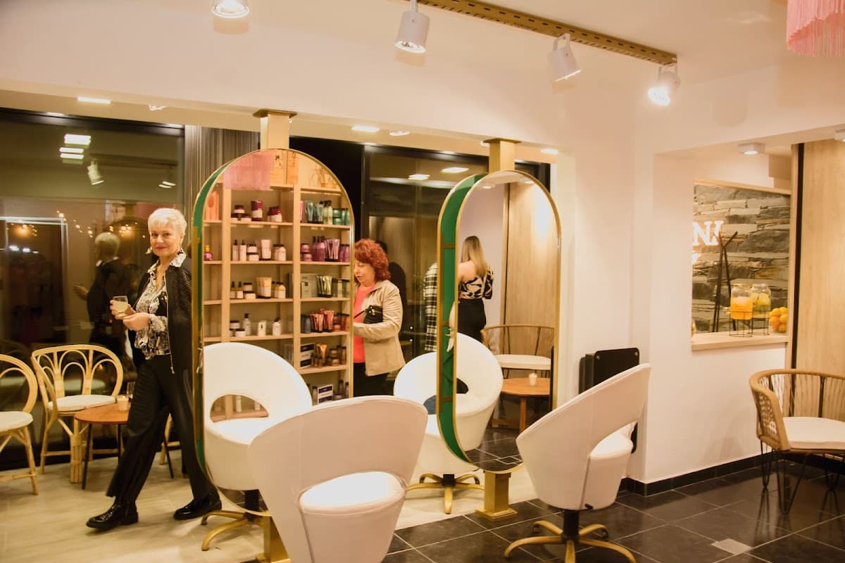 DAMIANI HAIR & BEAUTY