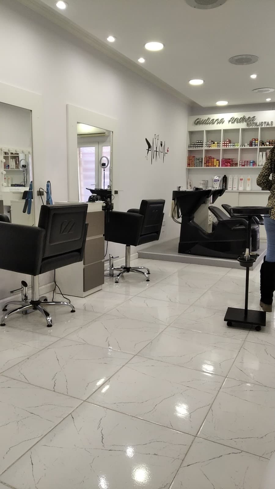 Giuliana Andrea Estética & Estilista