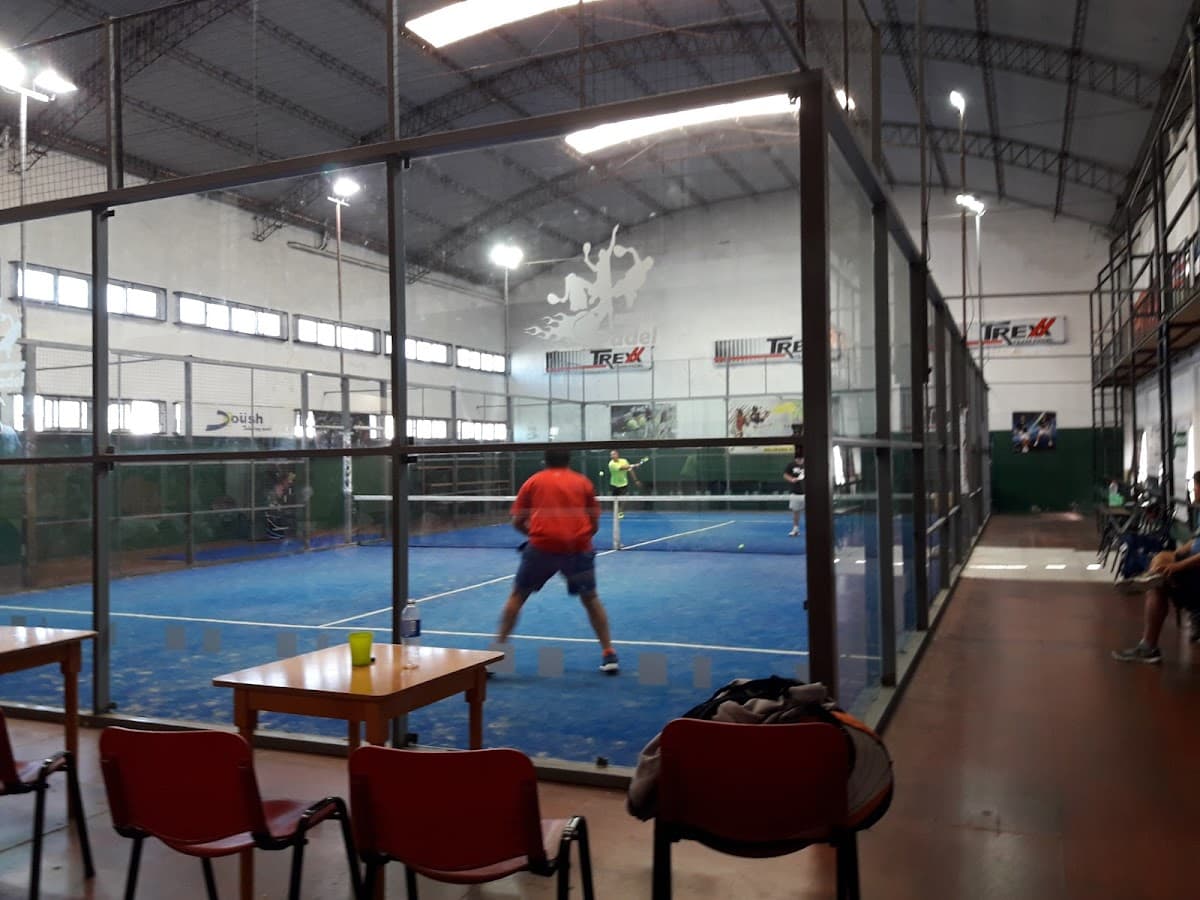 Indoor Padel Alquiler de Canchas