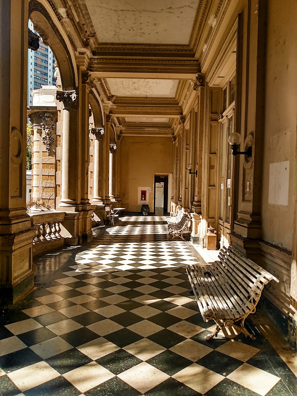 Inst. de Enseñanza Superior en Lenguas Vivas Juan Ramón Fernández