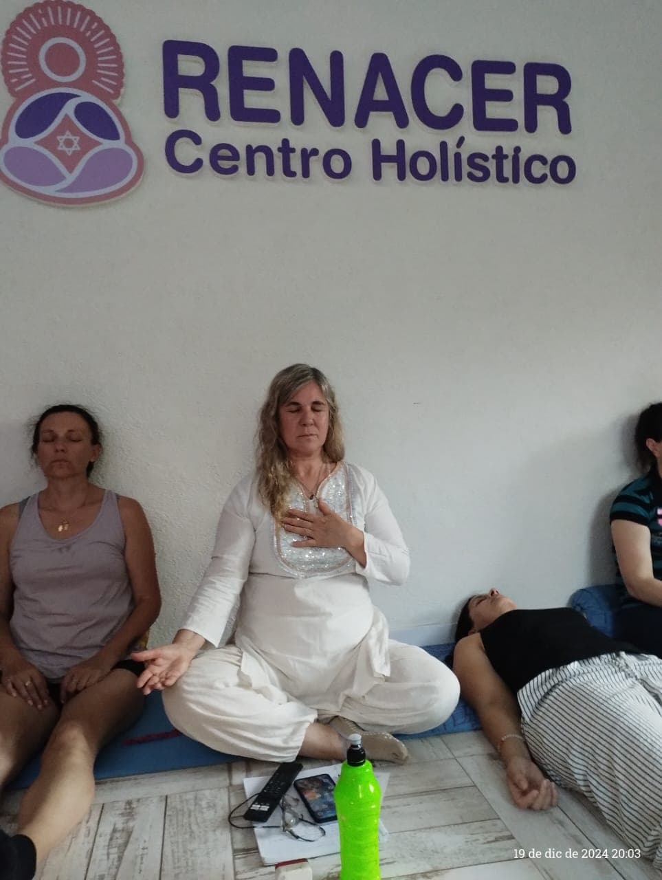 RENACER Centro Holistico