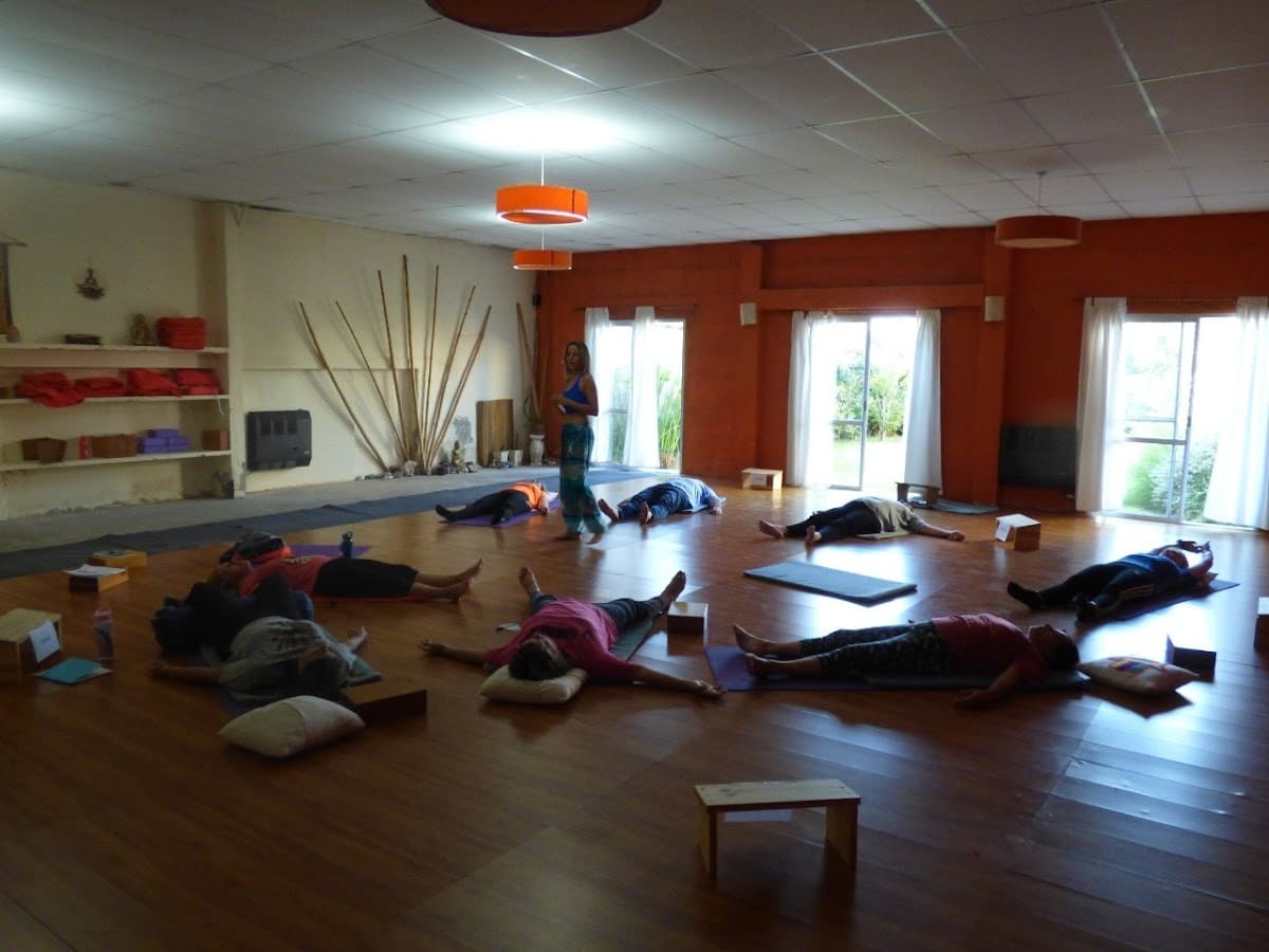 Yoga Munay Julia Ingrati