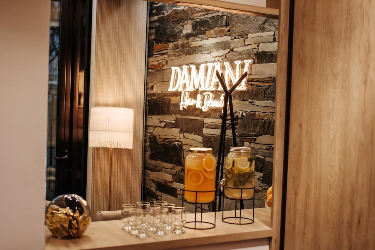 DAMIANI HAIR & BEAUTY