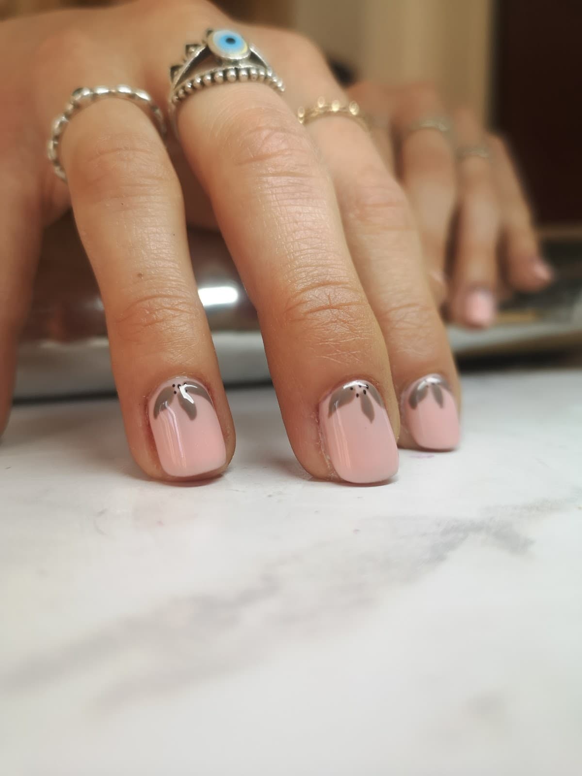 Julia Oses Manicuría Premium