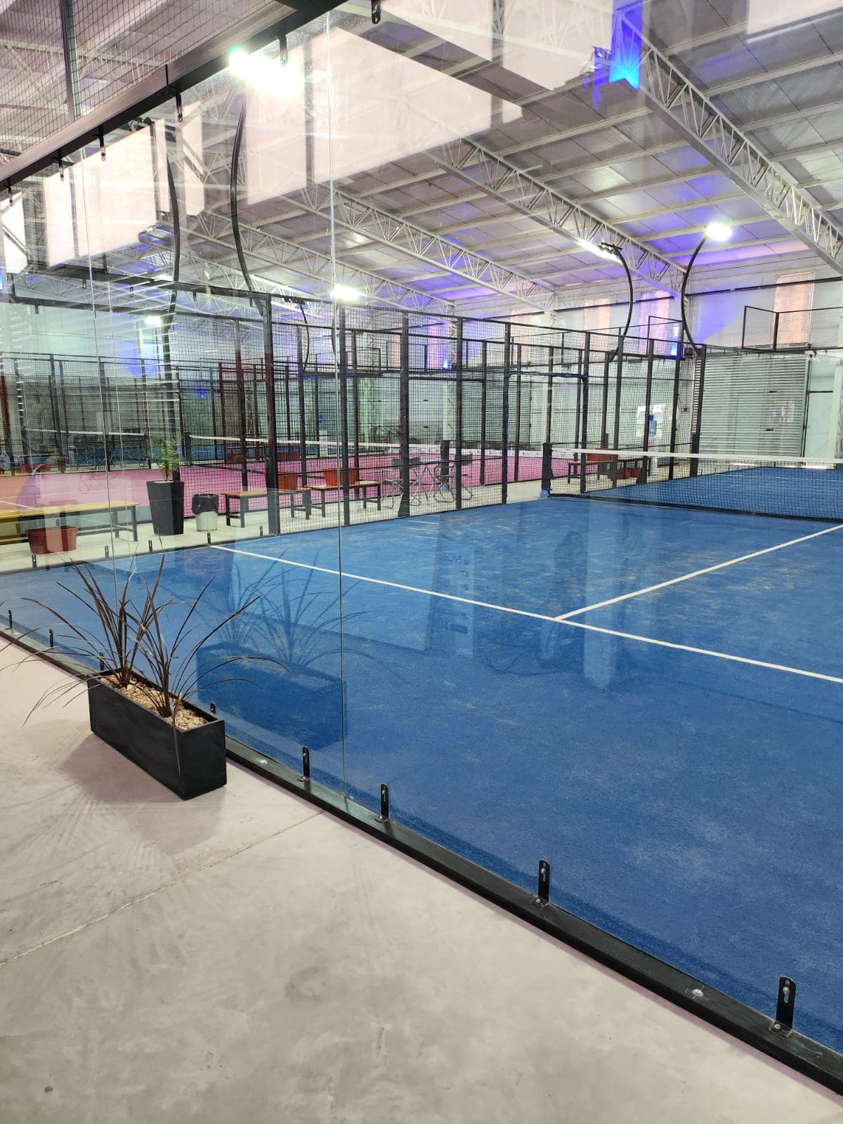 LA NAVE PADEL CLUB