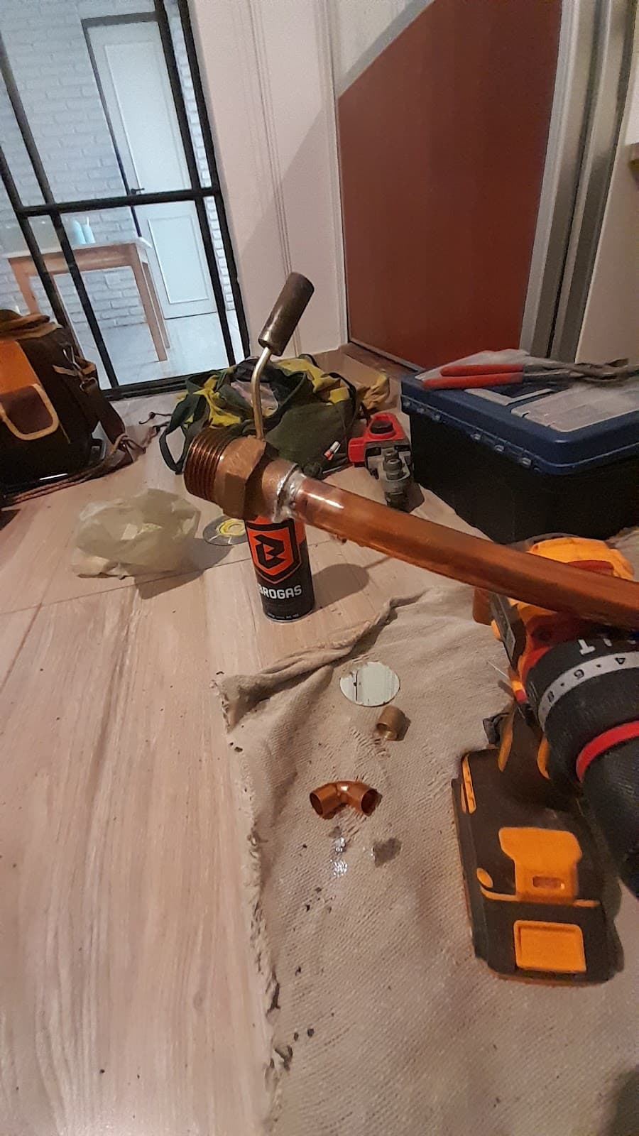 plomeria morales plomero