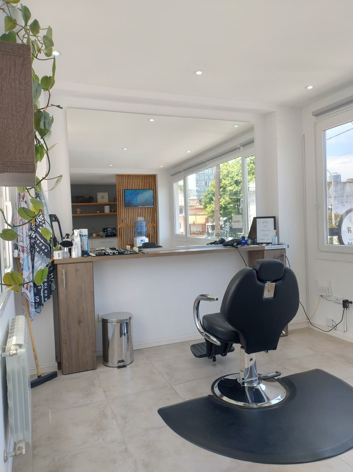 RS PELUQUERÍA & BARBERÍA